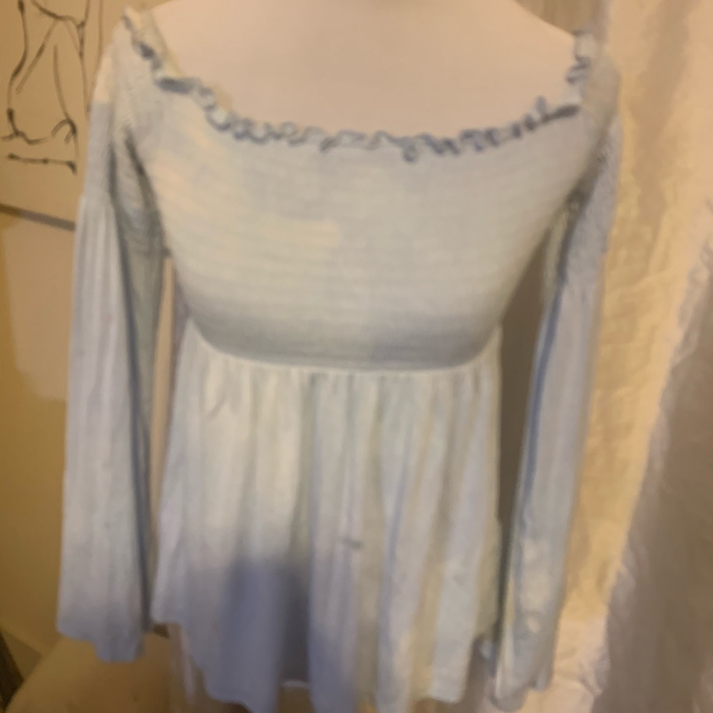 Off shoulders top